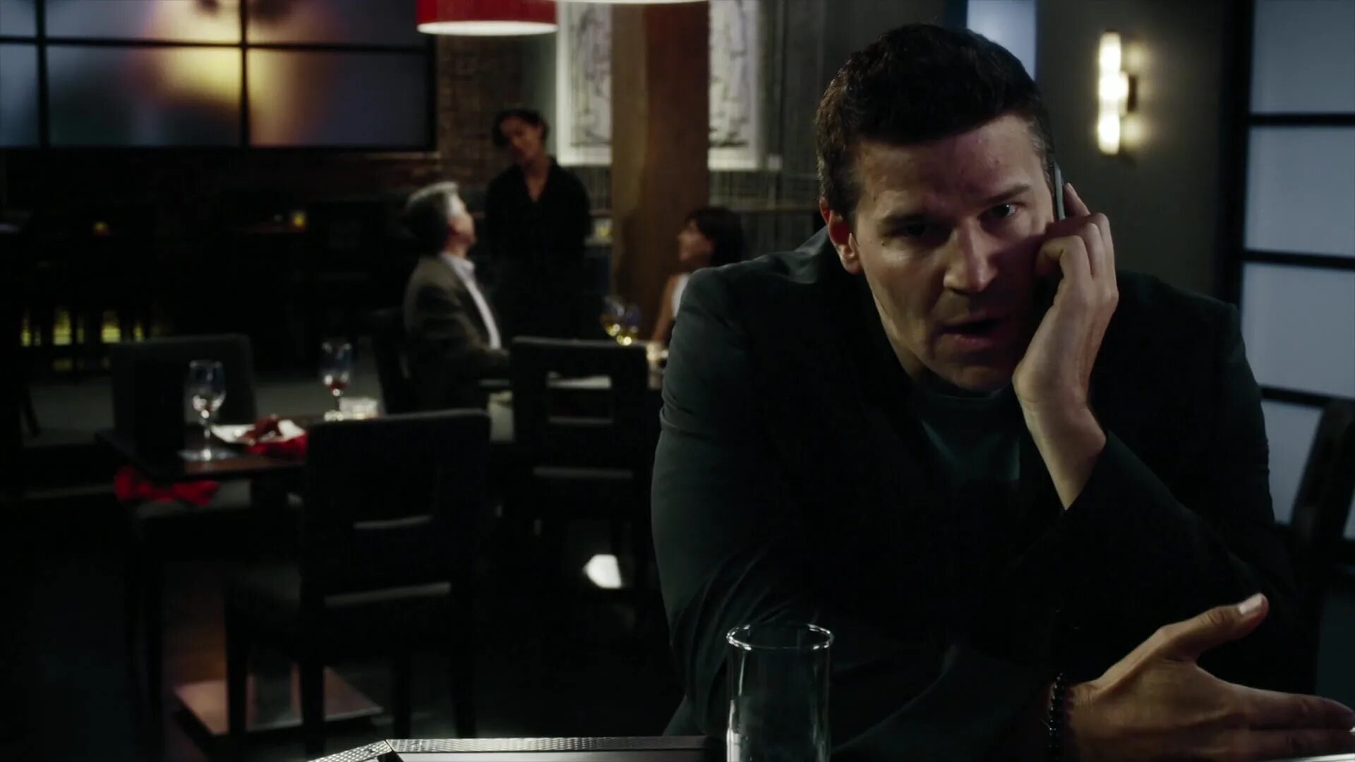 Замкнутый круг трейлер. Le premier cercle 2009 jean reno. Замкнутый круг трейлер. Замкнутый круг трейлер. Разрывая замкнутый круг фильм 2014 актёры.