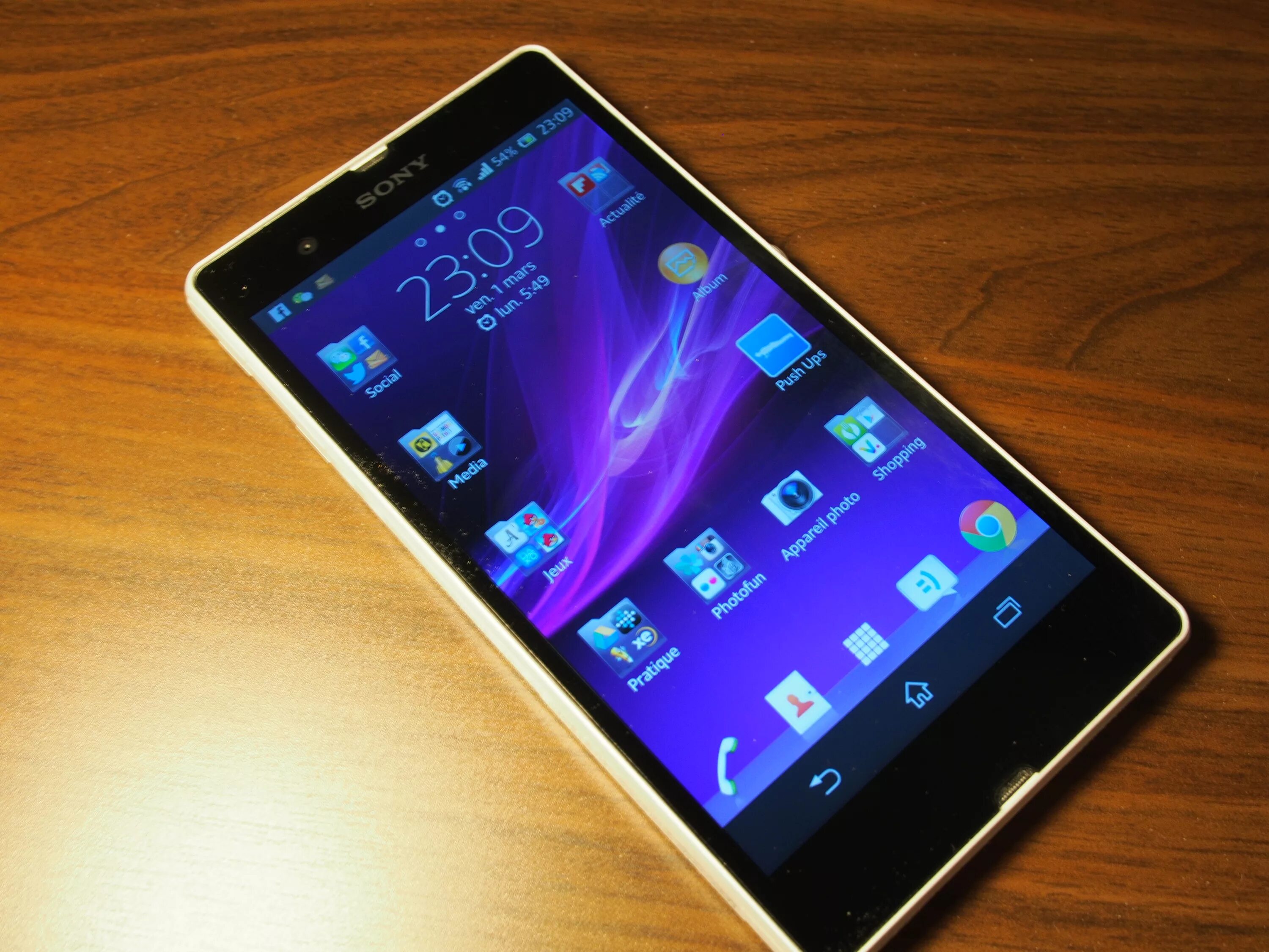 Sony xperia z1. Что будет делать сони. Сони скриншот. Sony xperia u / st25. Sony xperia l.