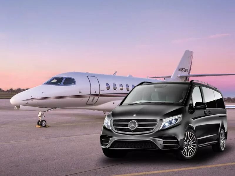 Логотип трансфер в аэропорт. Трансфер. Транспортное обслуживание в туризме. Трансфер. Встреча в аэропорту на авто.