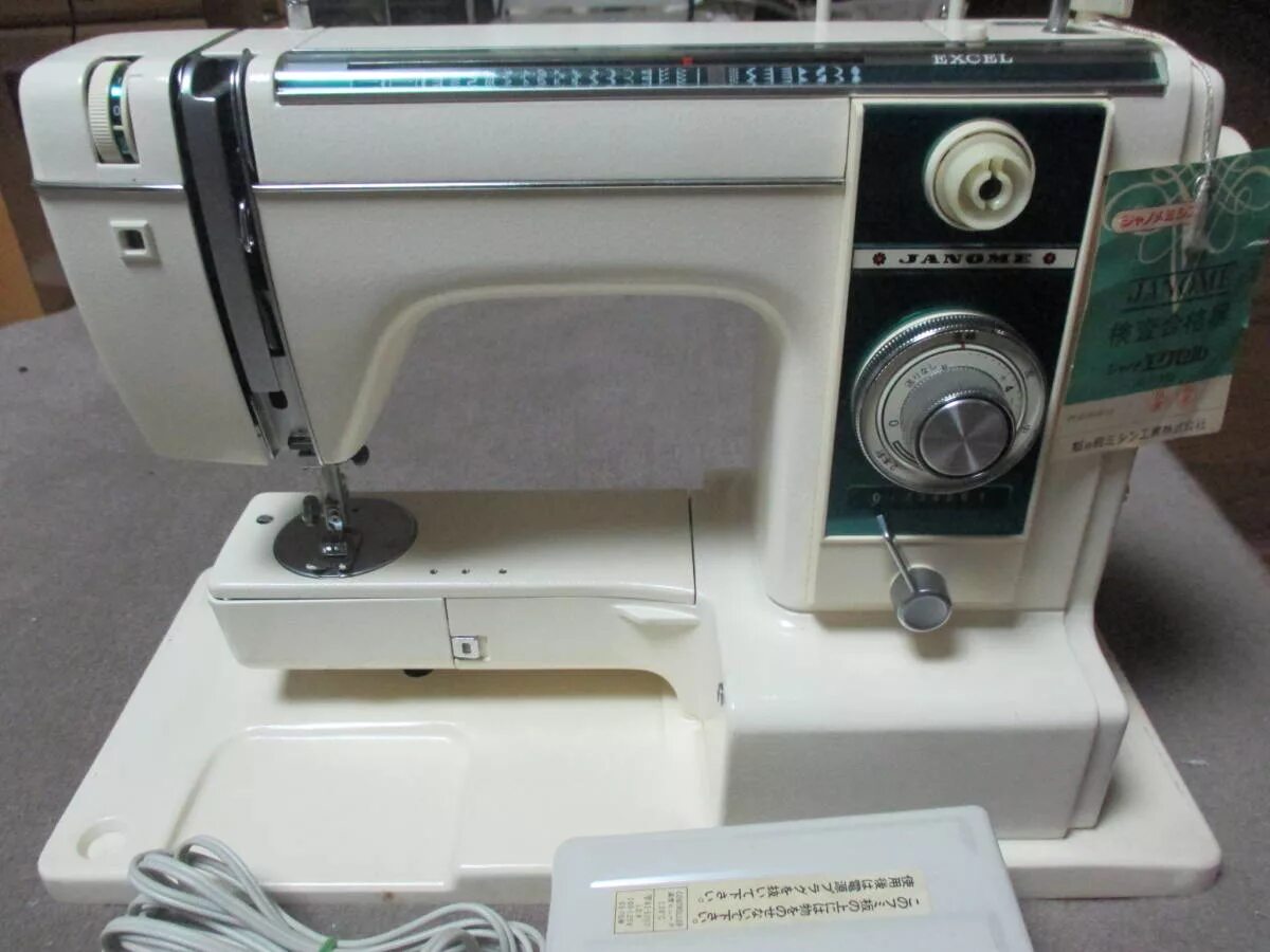 Швейные машины excel. Швейная машинка janome 495. Janome швейная машина 4440. Швейная машина singer simple green. Швейная машина astralux 9910 запчасти швейная машина astralux 9910.