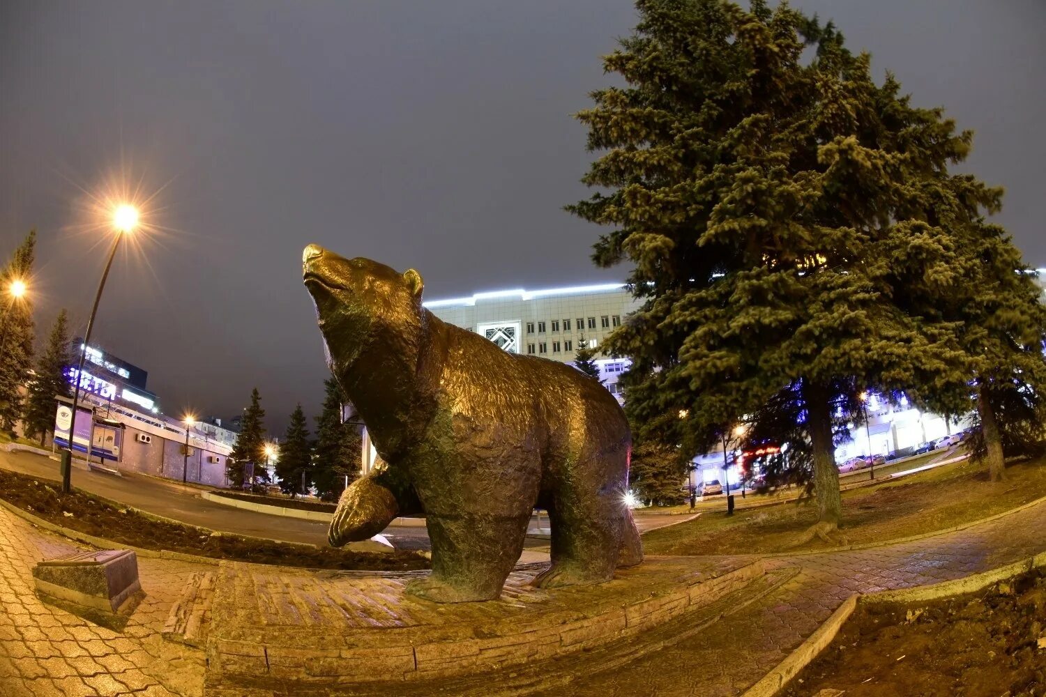 Нов перми пермского края. Достопримечательности Перми Пермский медведь. Легенда о Пермском медведе. Скульптура Легенда о Пермском медведе. Пермский медведь памятник Пермь.