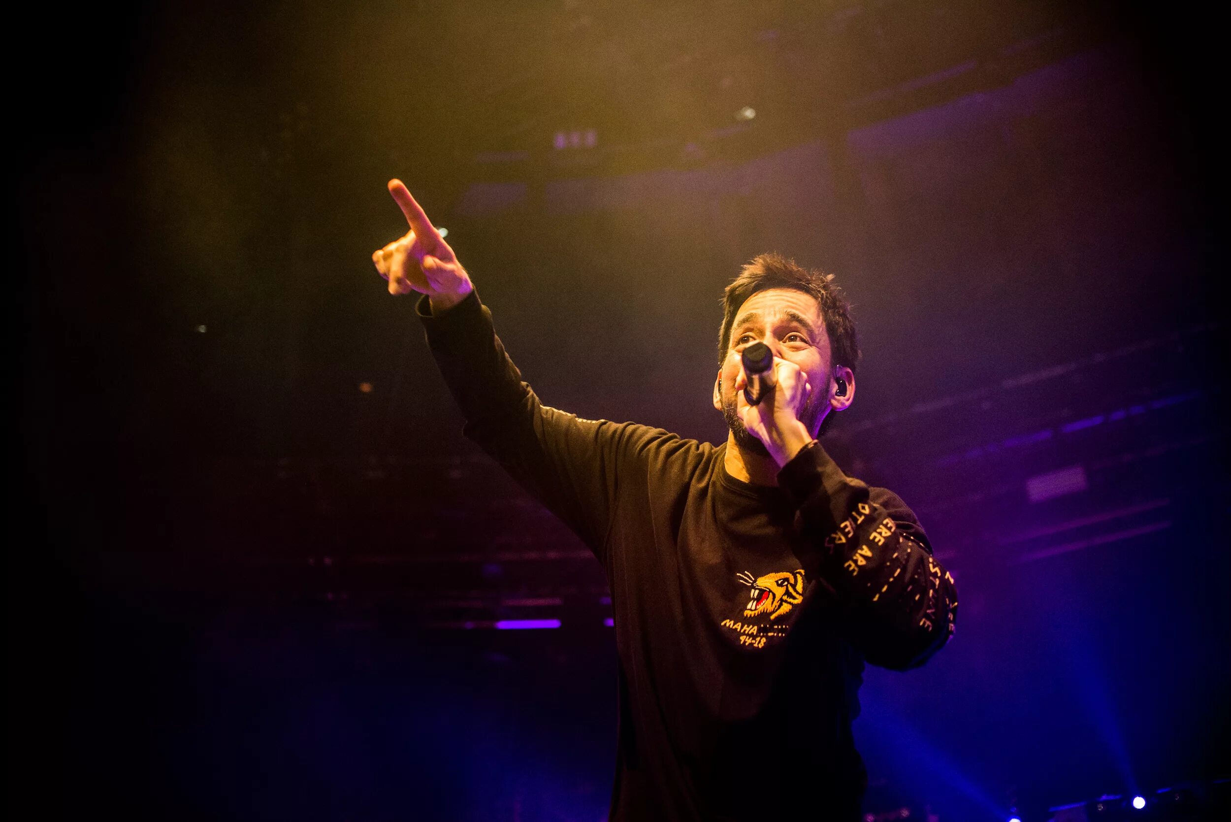 майк шинода 2021. майк шинода 2022. Mike today. Mike today. Mike shinoda 2019.