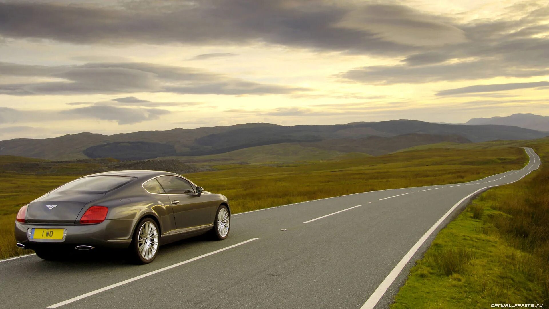 Машина красиво едет. Bentley Continental gt 2008. Bentley Continental gt Speed 2007. BMW Continental gt. Bentley Continental gt Speed 2008.