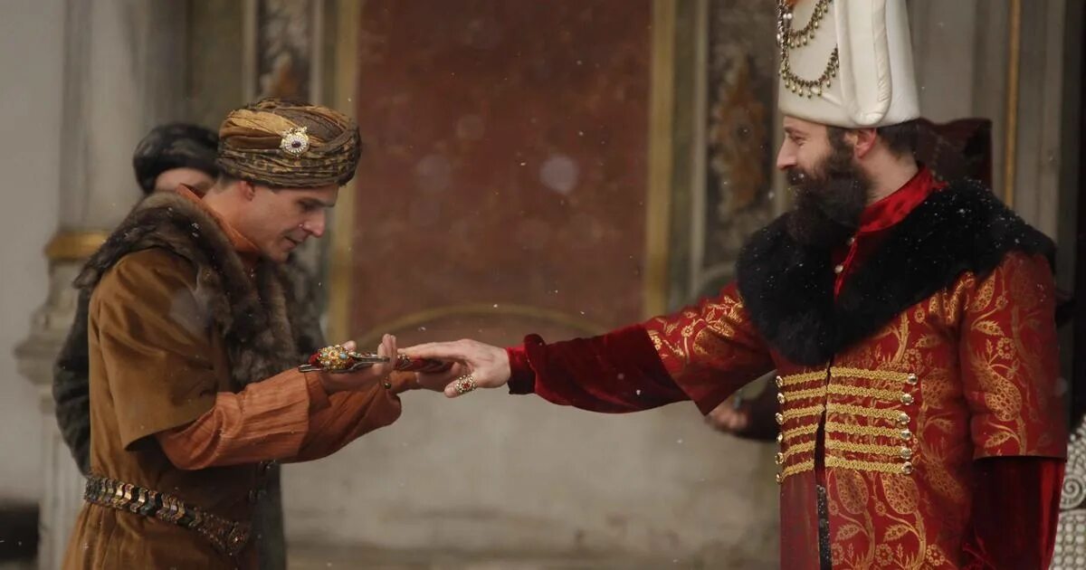 Предавал ли мустафа сулеймана. Шехзаде мустафа кадр.
