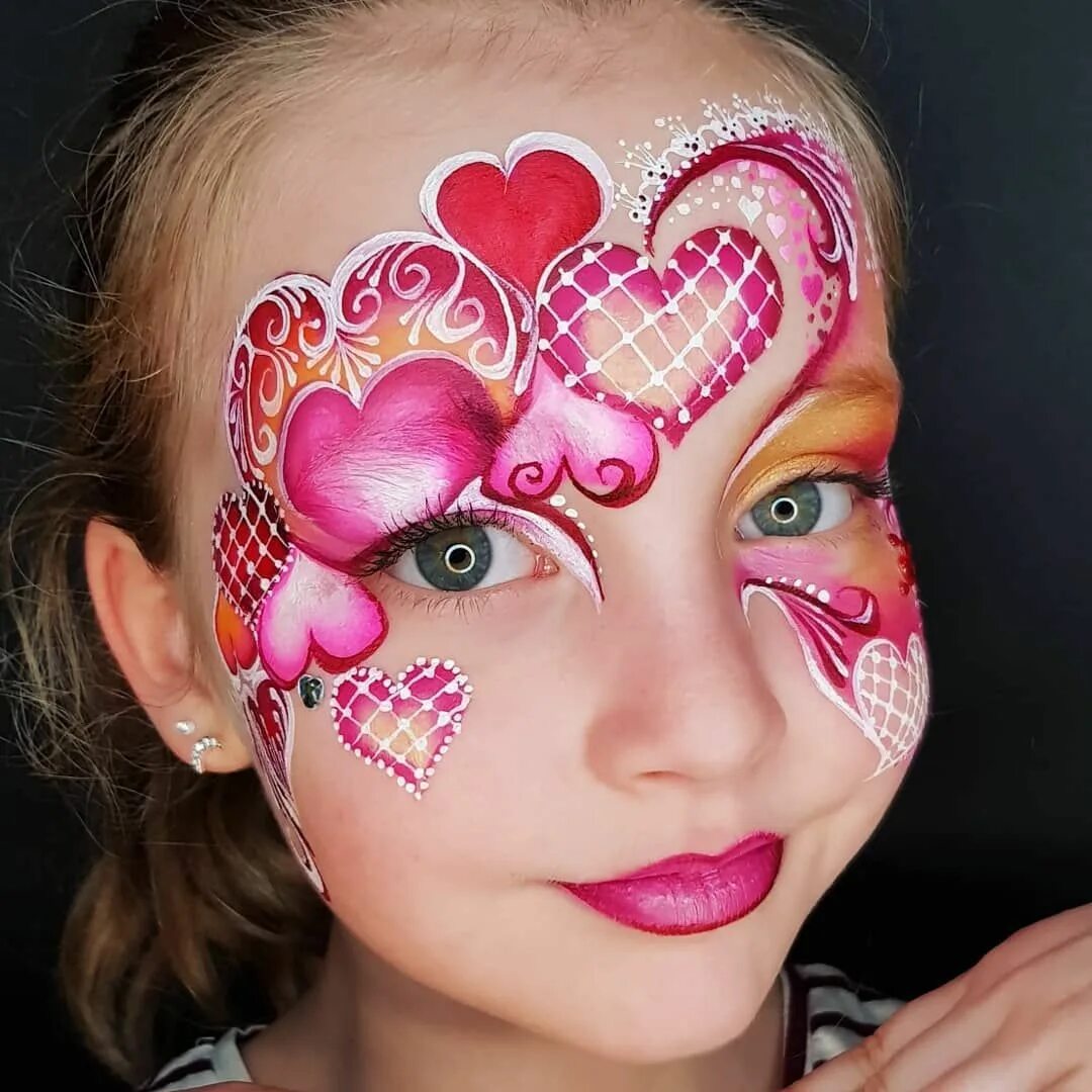 Face paint перевод. Аквагрим. Аквагрим для детей. Аквагрим для девочек. Детский грим на лице.