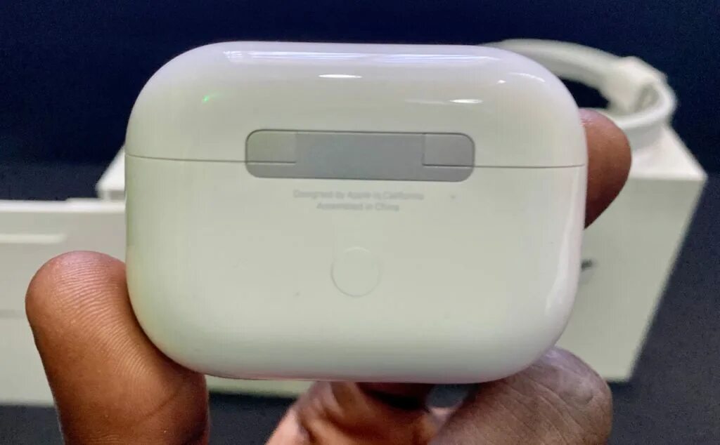 Airpods pro with magsafe case. Apple airpods pro magsafe case. apple airpods pro with magsafe case. apple airpods pro with magsafe charging case. airpods pro кнопка.