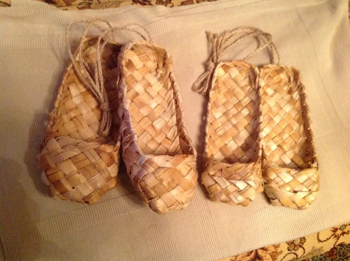 что такое лапти в древней руси. что такое лапти в древней руси. берестяное плетение из бересты лапти. удмуртские лапти. лапти вязовики.