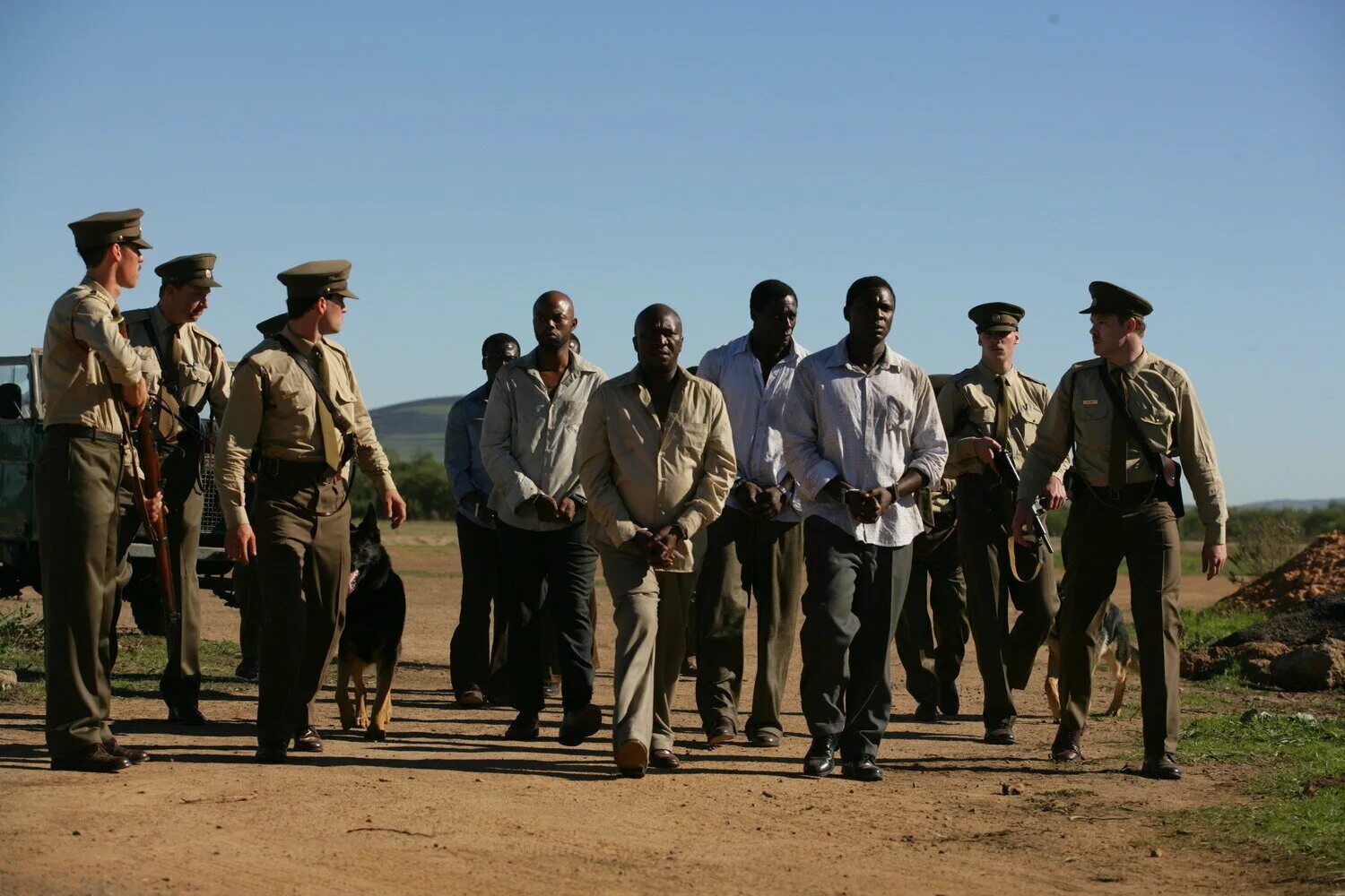 Долгая дорога 2013. Мандела long walk to Freedom. Долгий путь к свободе Нельсон Мандела.