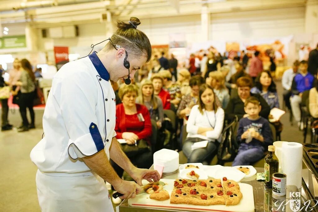 Ярмарки продуктов питания красноярский край. Пищевая промышленность красноярска. Ворлдскиллс хлебопечение плетенка. Ворлдскиллс хлебопечение. Чемпионат сибири по хлебопечению.