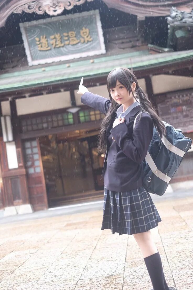 Японские старшеклассницы. Японская школьная форма сейфуку. Japanese schoolgirls videos. Японская школьная форма настоящая. Японские девушки школа.