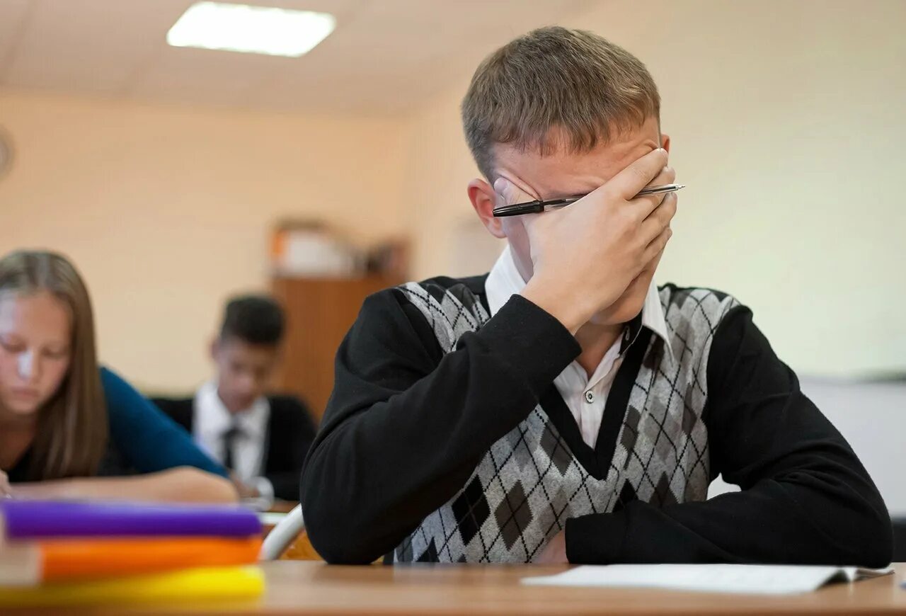 Ученики 11 класса. Гиа выступление. Егэ. Ученик на экзамене. Ученики на егэ.