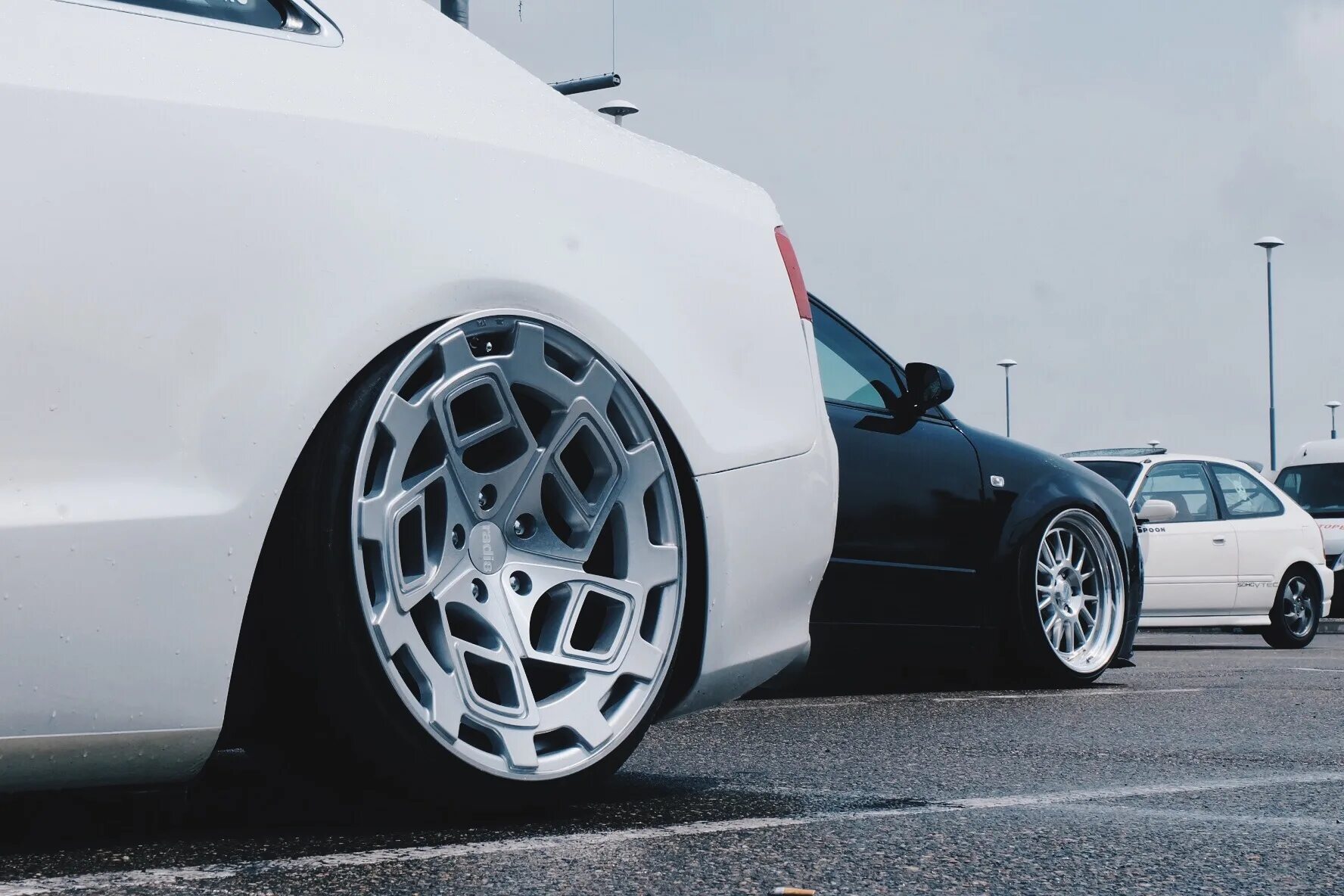 Колесо ауди р8. Диски radi8 r8cm9, шины toledo tl1000,. Диски style r8 audi. Adv1 r18. Диски r 8.