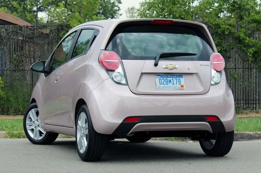Spark types. Chevrolet spark 2013. daewoo spark ev.