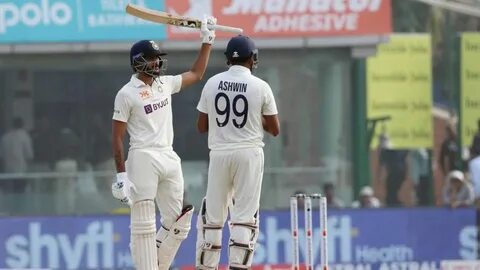 India vs Australia, 2nd Test: Hosts bundled out on 262.