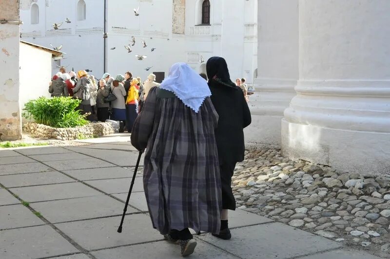 Иосиф бродский фото детство. Люди на вокзале. Вокзал для детей. Уезжать матушка. Матушка георгия горний монастырь иерусалим.