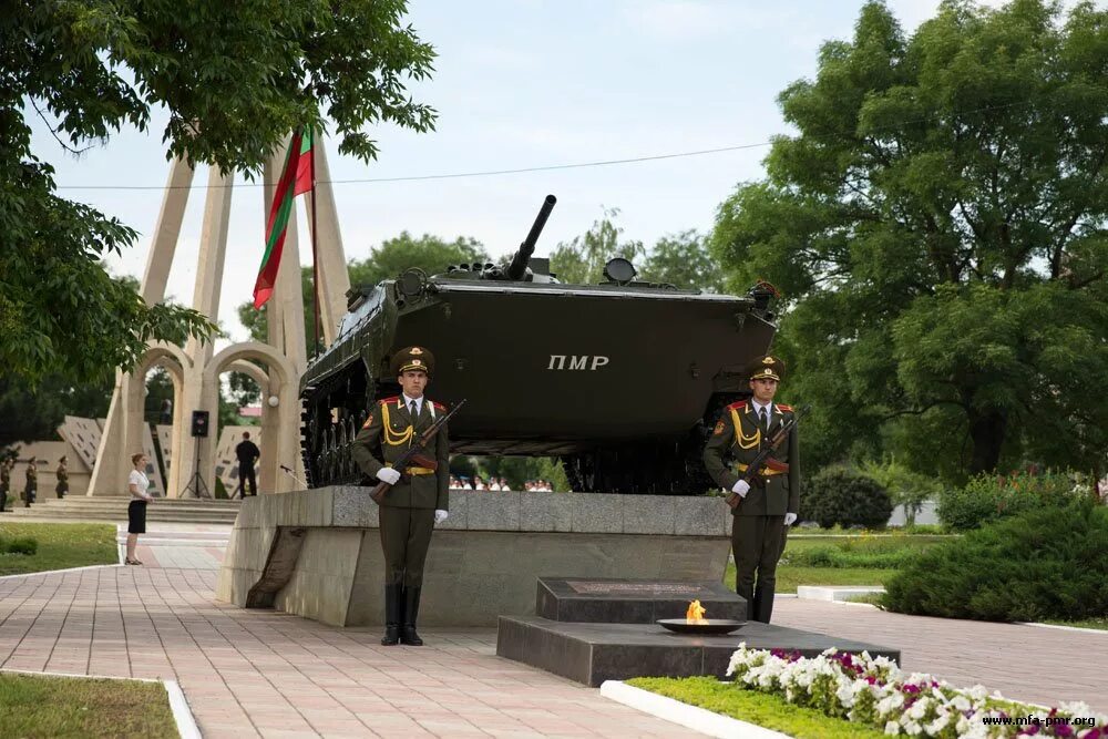 Год бендеры. Бендеры 1992. Бендеры 1992 миротворцы. Бендеры центр. Бендеры 1992 год.