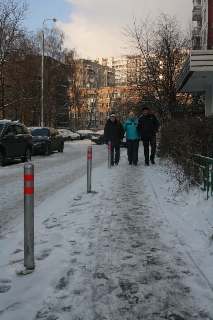 Управа парковка. Управа парковка. Управа парковка. Парковка нагатинская набережная. Симферопольский бульвар парковка.