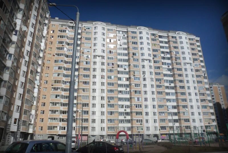 Московский радужная 8