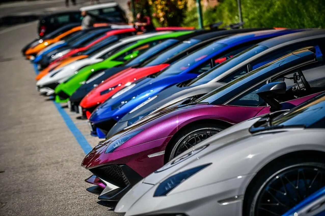 Цветной авто. Разноцветные автомобили. Красивые цвета авто. Машины разного цвета. Популярные цвета машин.