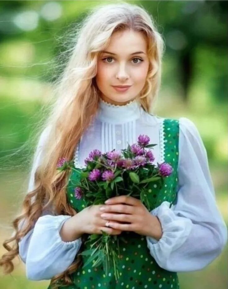 Очень девица