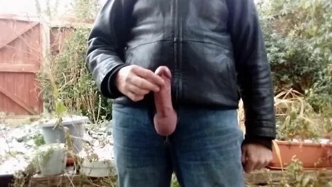 Hot cock masturbating and cumming outdoors in freezing garden for neighbour...