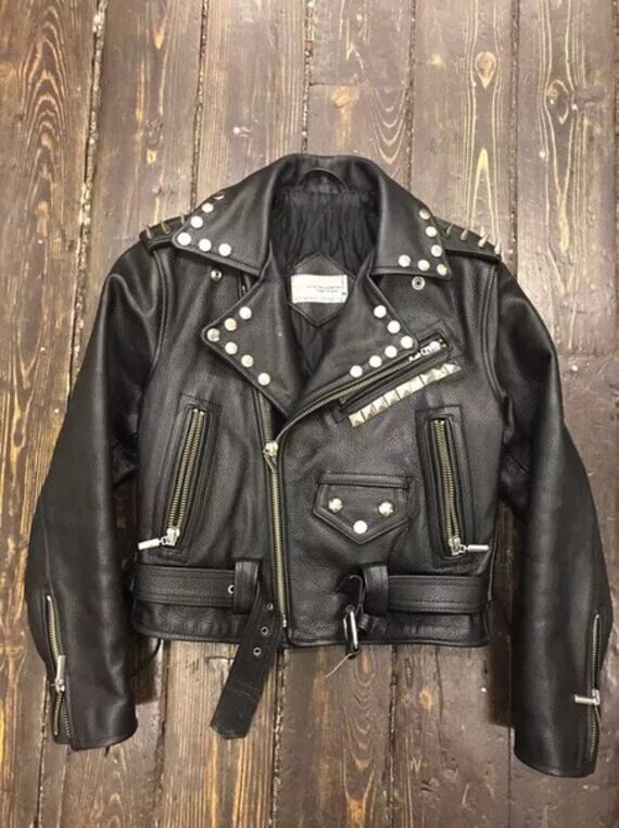 Косуха блэк металлиста. Rockmerch косухи. Блэк металлист джинсовка. Косуха блэк металлиста. Куртка металлиста.