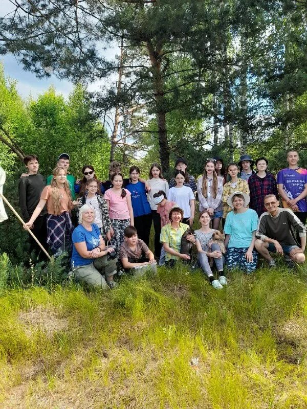 юннаты россии. ребенок наблюдает. натуралисты на природе. юные натуралисты изучали прибрежную флору. юные натуралисты изучали прибрежную флору.