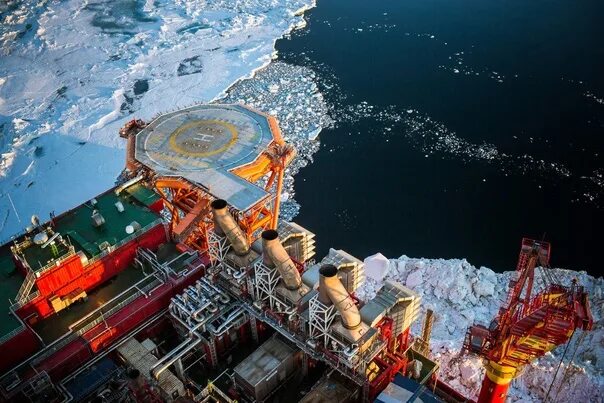 Буровая вышка приразломная. Ледовый рудник. Ледовый дворец липецк сырский рудник. Ледовый рудник. Ледовый дворец липецк.