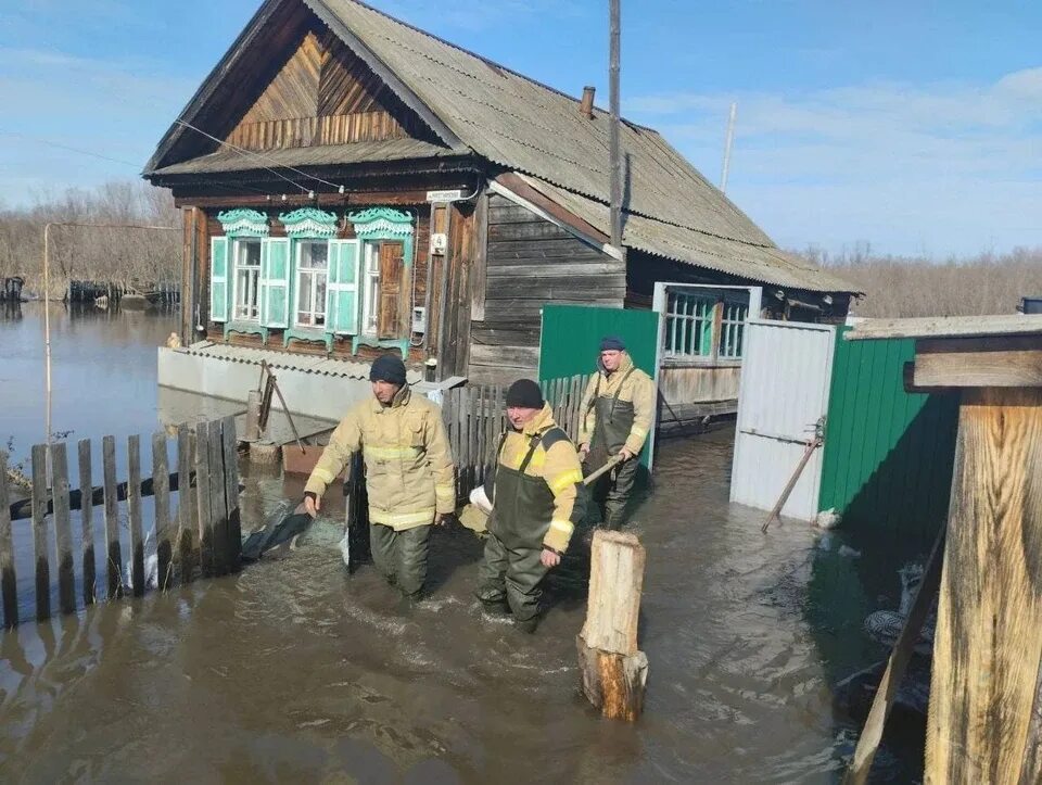 Паводок 2024 ковров. Подтопление домов. Паводок. Подтопление местности. Подтопление домов в паводок.