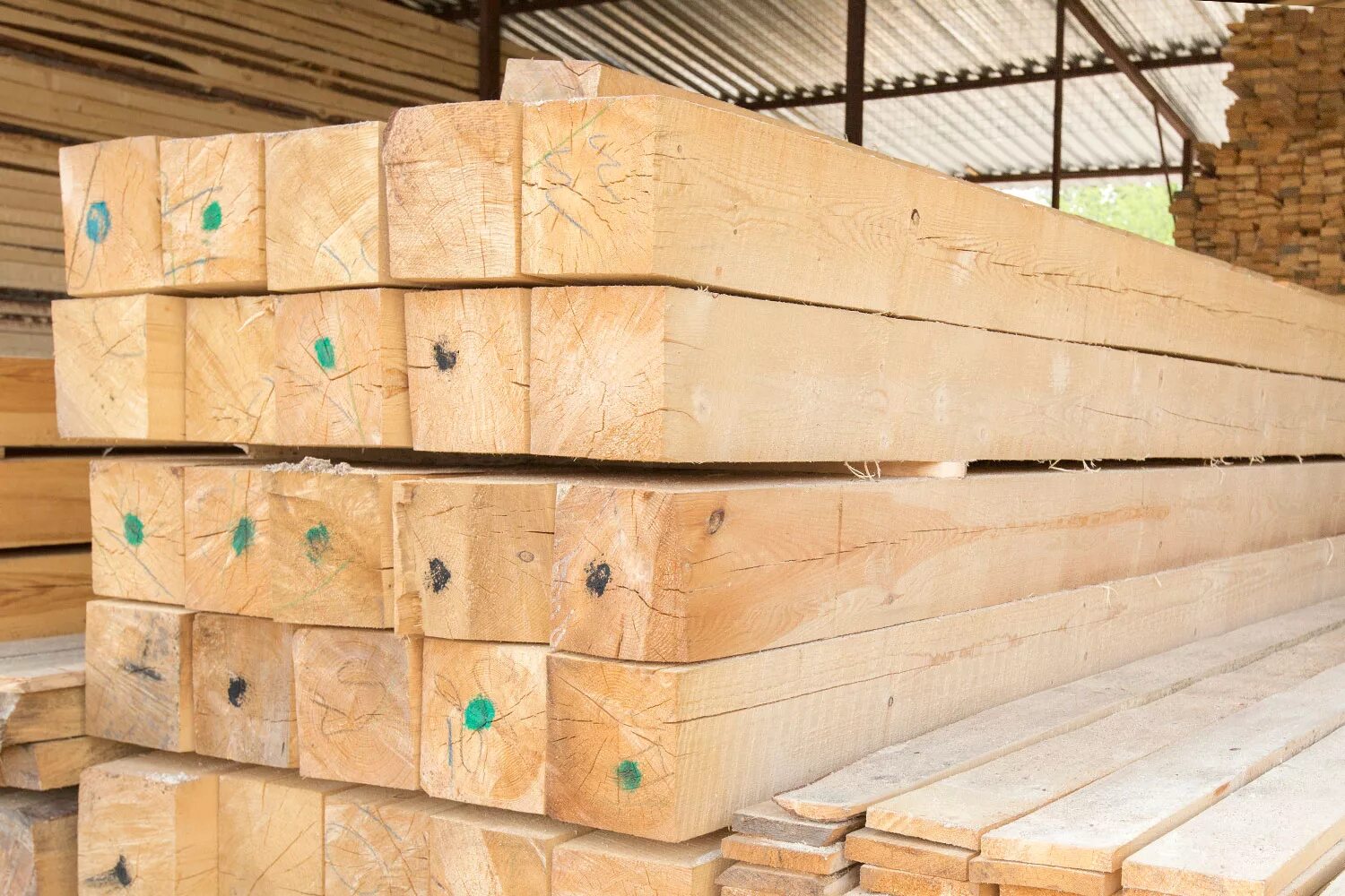 Брус обрезной 100х100х6000 (сорт 1). Доска обрезная 50 100. Брус обрезной 100х150х6000. Брус шип паз 150х150х6000. Сколько будет стоить брус.