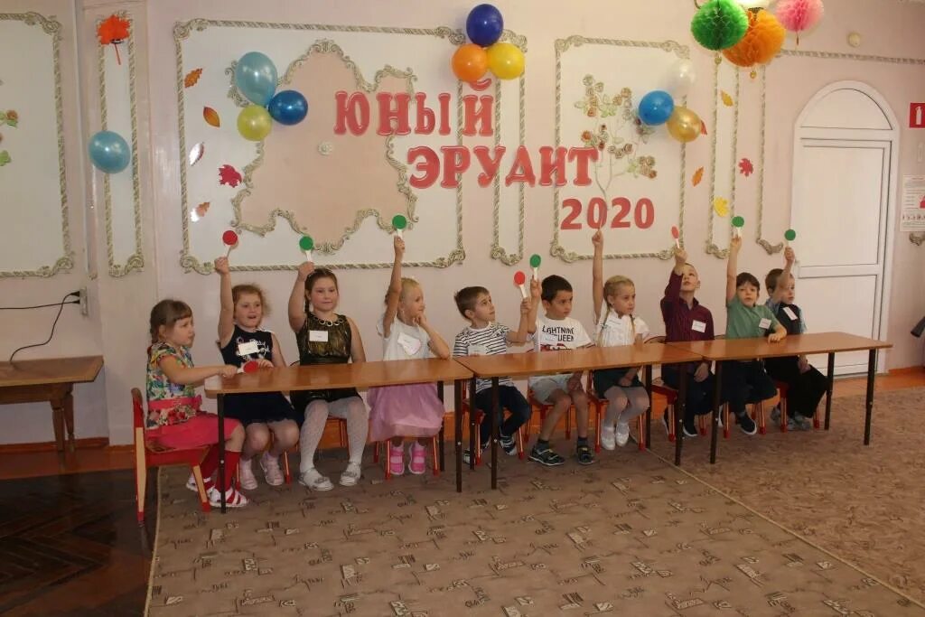 Интеллектуальный конкурс симбирский эрудит. Математический колледж. Моу новомалыклинская нош. Симбирский эрудит. Симбирский эрудит.