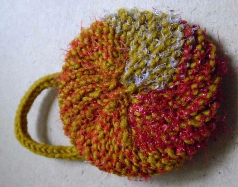 вязание крючком вехотки с вытянутыми петлями для начинающих. связать мочалку крючком с вытянутыми петлями круглую. мочалка с вытянутыми петлями. связать мочалку крючком с вытянутыми петлями круглую. мочалка круглая вязаная крючком.