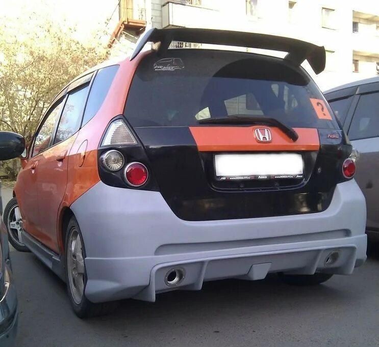 Задний бампер хонда фит. Honda Fit gd1 Tuning. Axis на Honda Fit gd1. Honda Fit gd1. Бампер Honda Fit gd1.