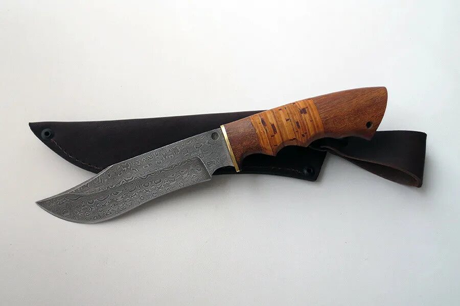 Хороший нож для охоты и рыбалки. Нож гепард 95х18 береста. Нож Лань Дамаск. Шх15 сталь Дамаск. Охотничий нож дамасская сталь.
