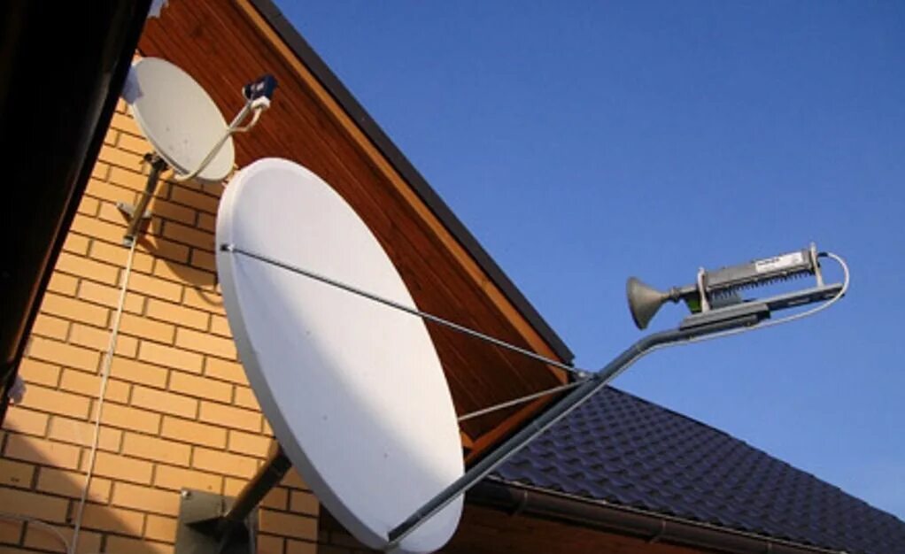 Спутниковая тарелка для интернета. Терминал спутниковый hn9260. 2м tooway. Спутниковая антенна на даче. Спутниковая антенна для интернета.
