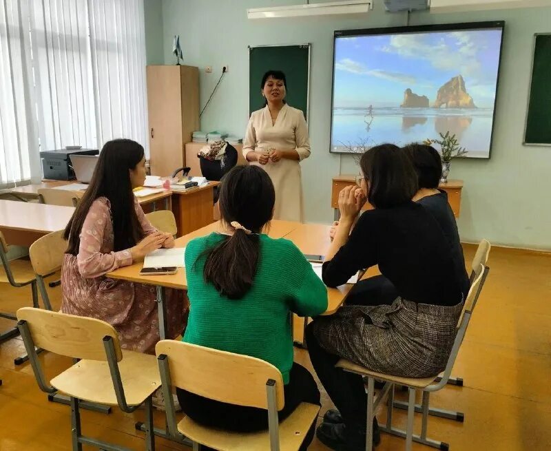 Преподаватель башкирского языка. Преподаватель башкирского языка