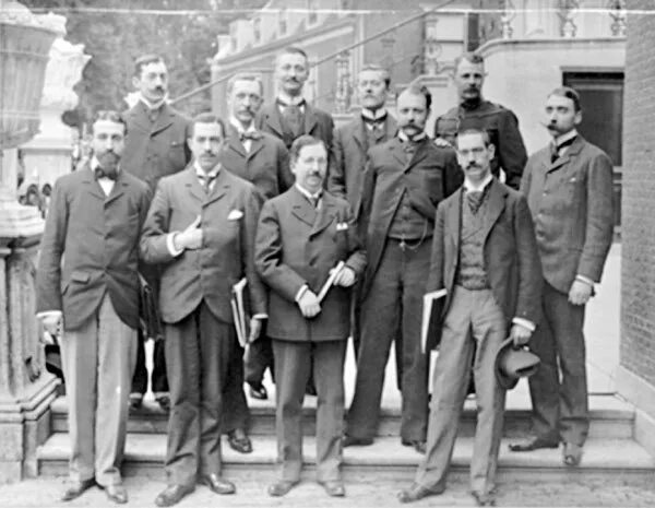 Гаагская Мирная конференция 1899. Гаагская Мирная конференция 1907. Международная конференция в гааге