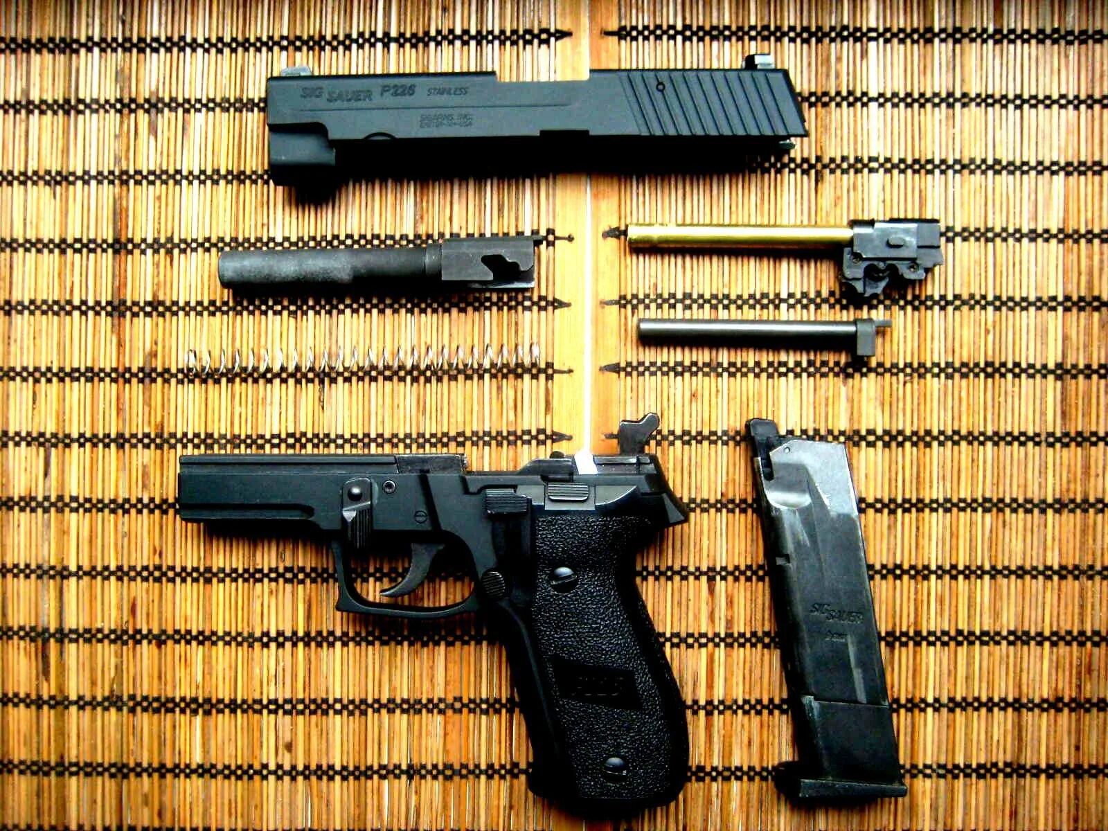 Травмат зауэр. Sig Sauer p226 ствол. Sig Sauer p226t ствол. Sig Sauer p226 травмат.