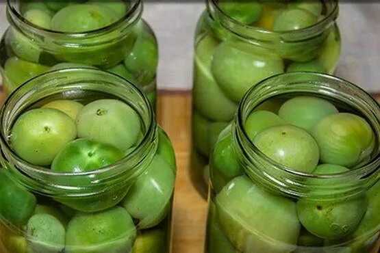 Маринованные зеленые помидоры. Маринованная зеленая помидора как в магазине. Маринованные зеленые помидоры. Маринованная зеленая помидора как в магазине. Помидоры солёные зелёные.