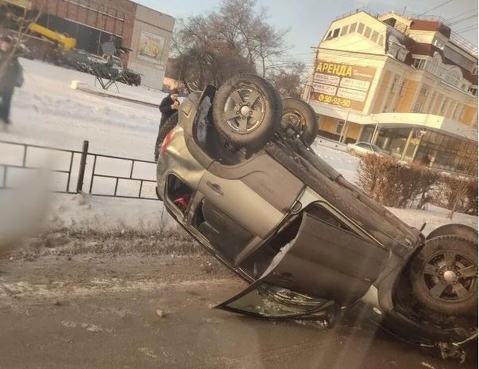 28 декабря 2018 г. Опрокидывание автомобиля. Транспортные происшествия в Омске 28 декабря.