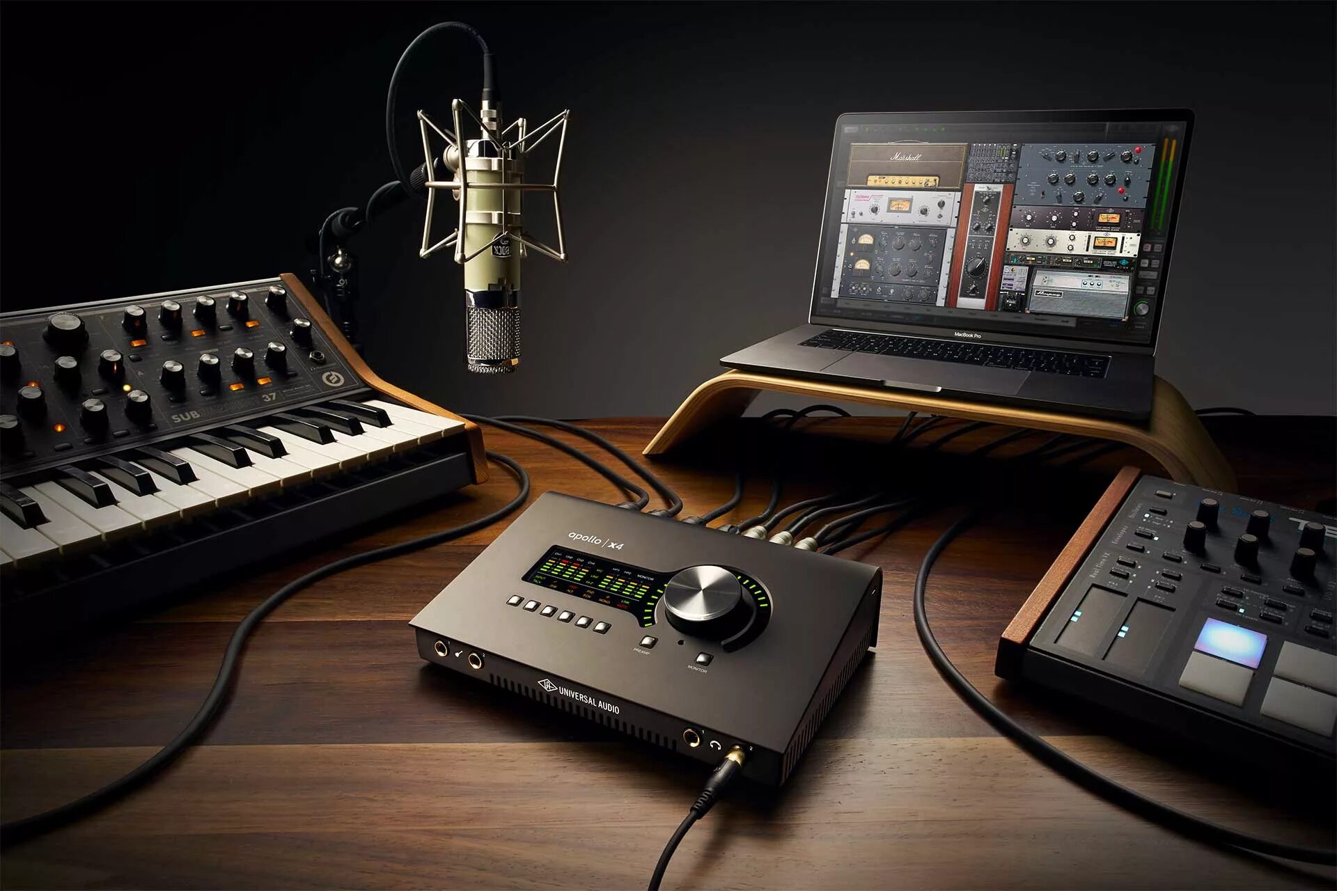 Universal audio apollo x. Universal audio apollo twin x4. universal audio apollo x4 heritage edition. uad apollo x4. universal audio apollo twin x quad.