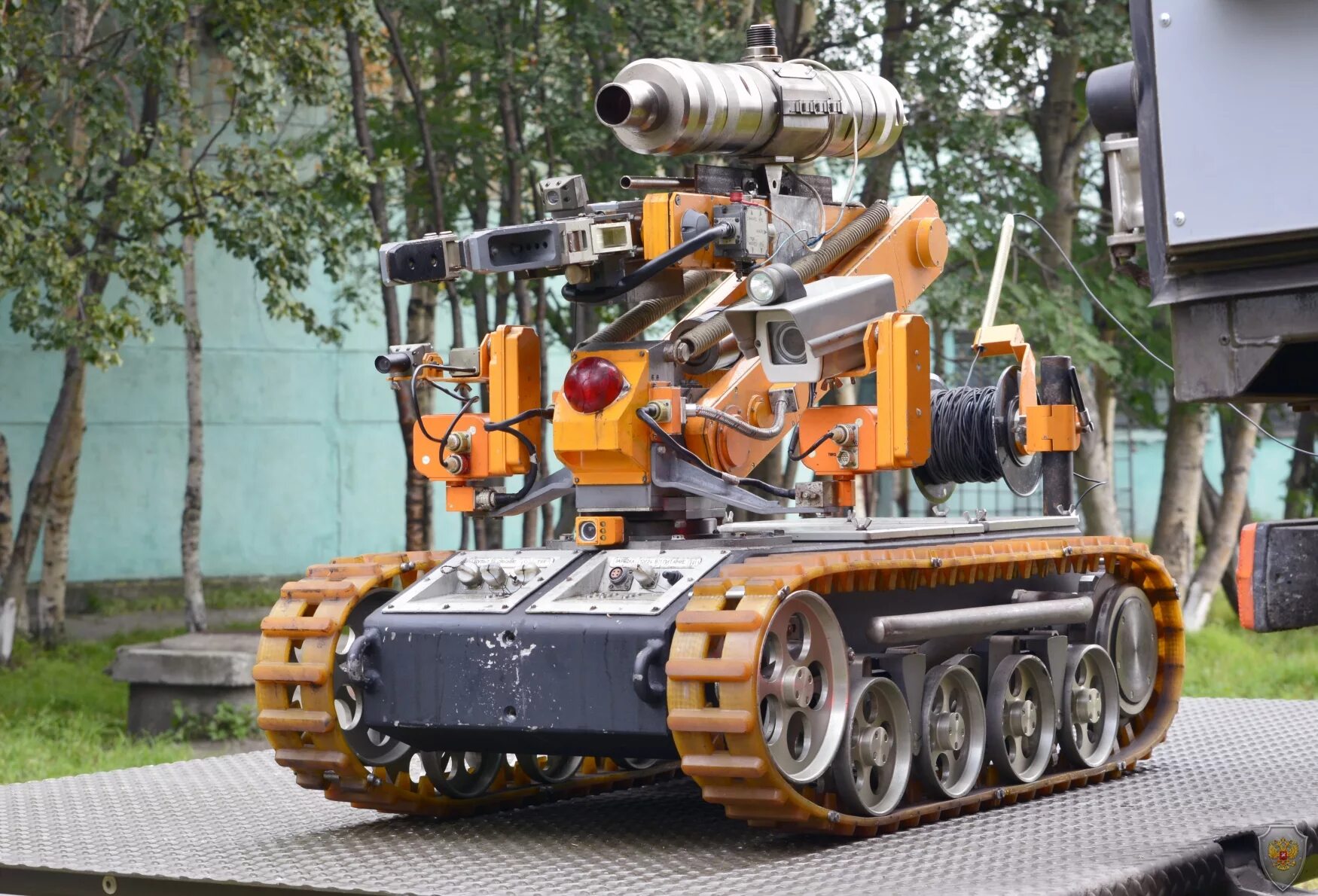 робототехнический комплекс средства. мобильный робототехнический комплекс teodor. робототехнический комплекс ель 10. роботехнический комплексы вниипо мчс россии. робототехнический комплекс средства.