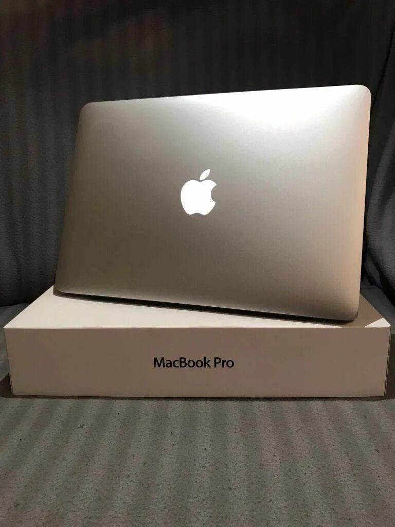 MACBOOK Pro 13 Mid 2014. Светящееся яблоко MACBOOK. Макбук со светящимся яблоком. Макбук яблоко светится. Сервис макбук apple ros