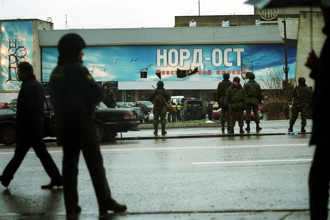 Театр на дубровке норд-ост. Норд ост кавалерово. Норд ост кавалерово. Норд ост кавалерово. Норд ост кавалерово.