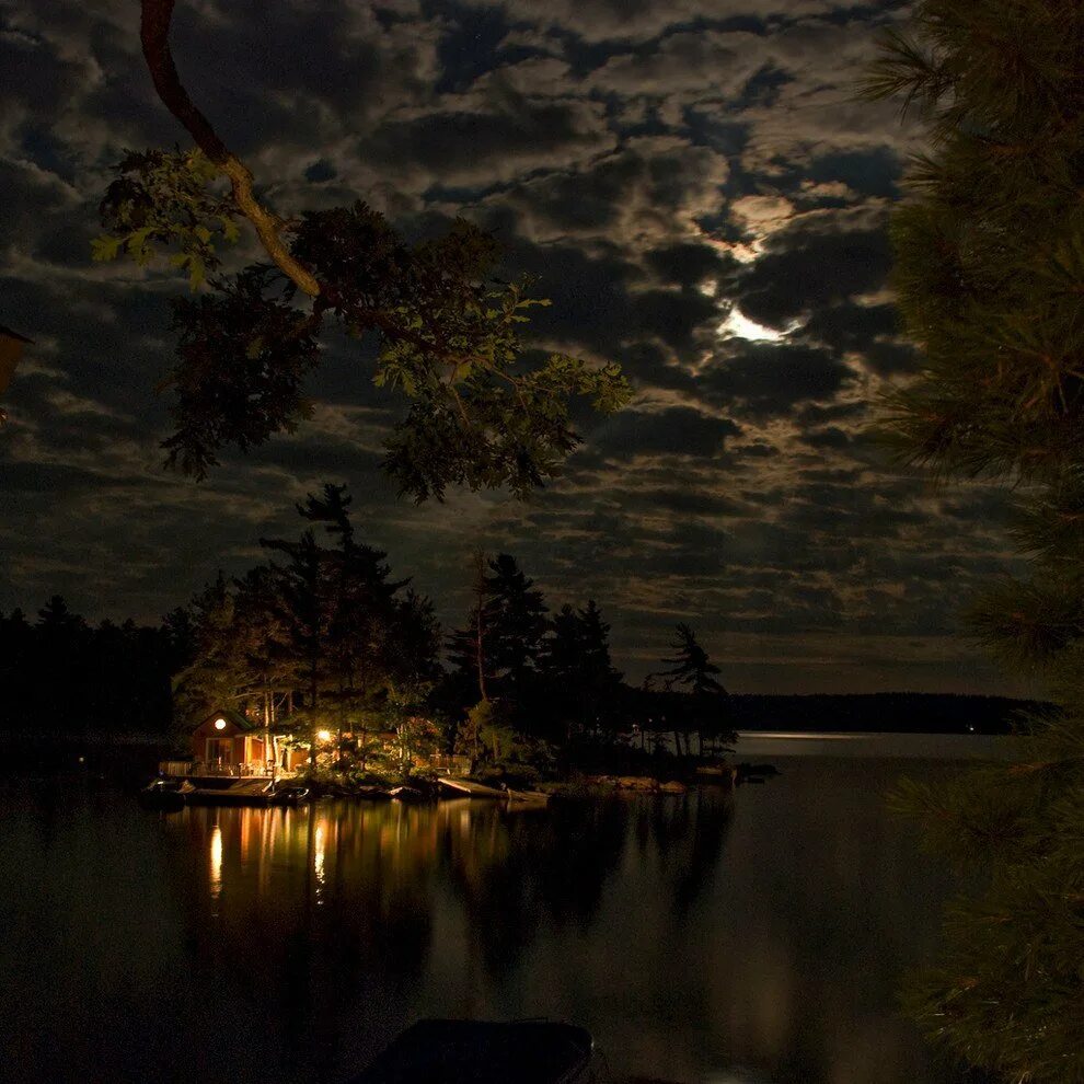 Тихий вечер вечер сине. Природа ночью. Озеро ночью. Природа вечер. Река ночью.