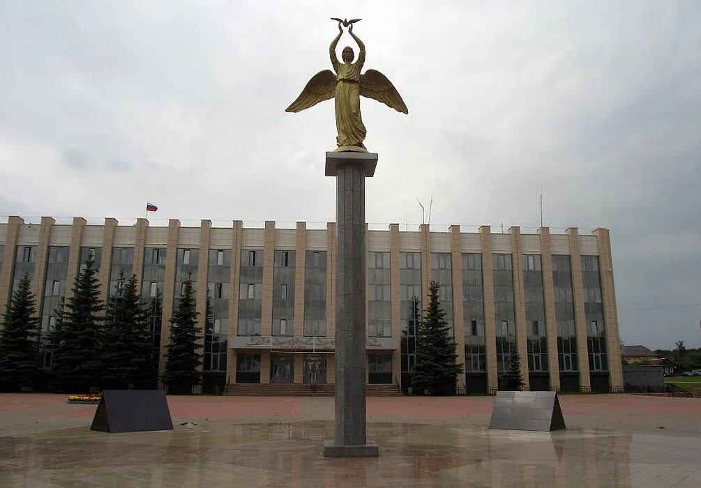 Город выкса нижегородской области. Выкса время. Выкса нижегородская область достопримечательности. Выкса площадь города. Новгородская область выкса.