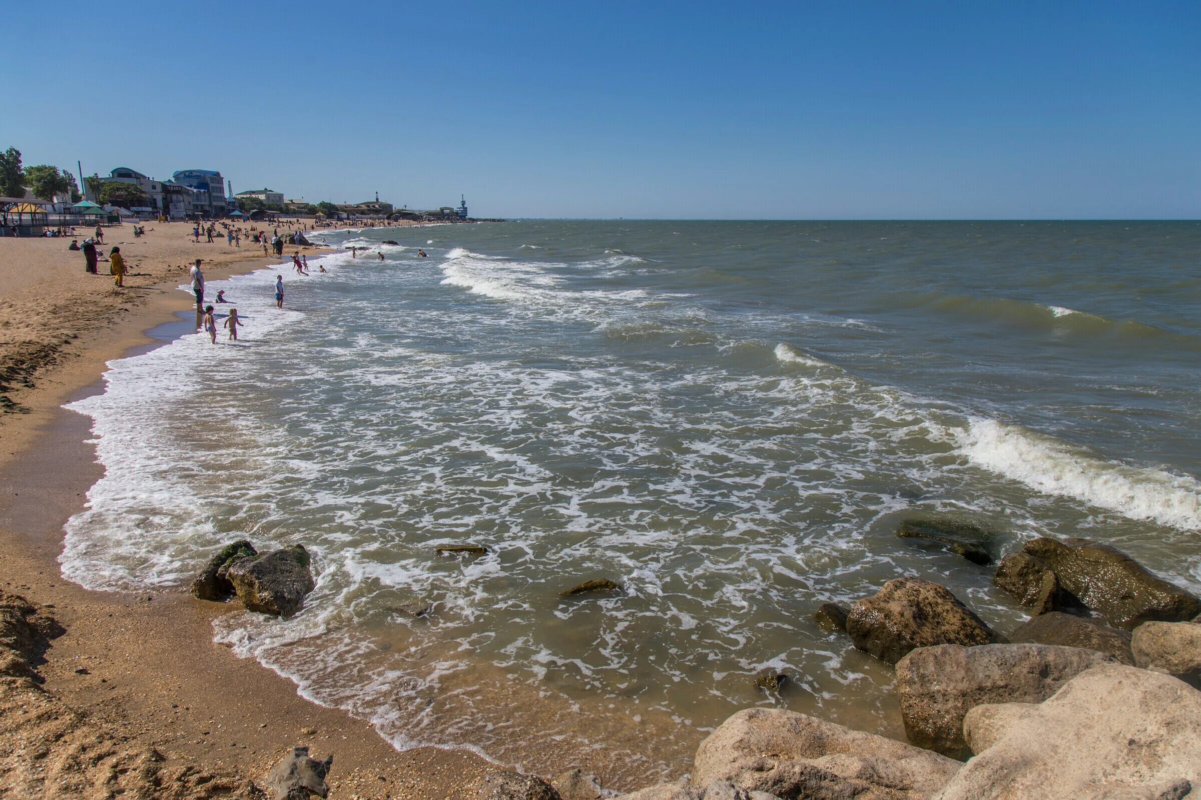 Каспийское море каспийск отзывы. Дагестан махачкала каспийское море. каспийское море дагестан избербаш. махачкала дагестан море избербаш. каспийское море махачкала пляж.