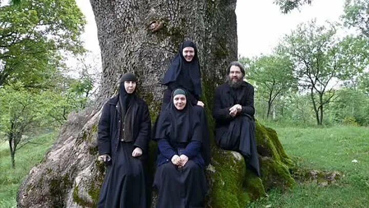 Иисусова молитва. Иисусова молитва елисаветинский монастырь. Иисусова молитва. Молитва иисусова молитва. Молитвы хор сестер.