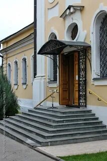 Крыльцо храма