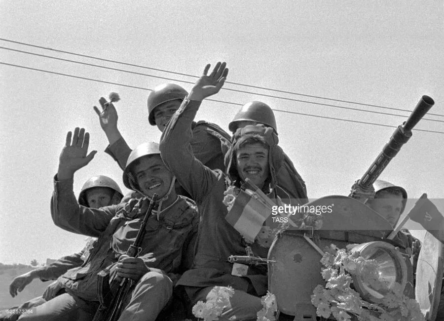 провожала на афганскую войну. афганистан 1988-1989г. провожала на афганскую войну. афганистан интернационалисты. вывод войск из афганистана 1989.
